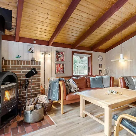 Three-bedroom In * Hemmet