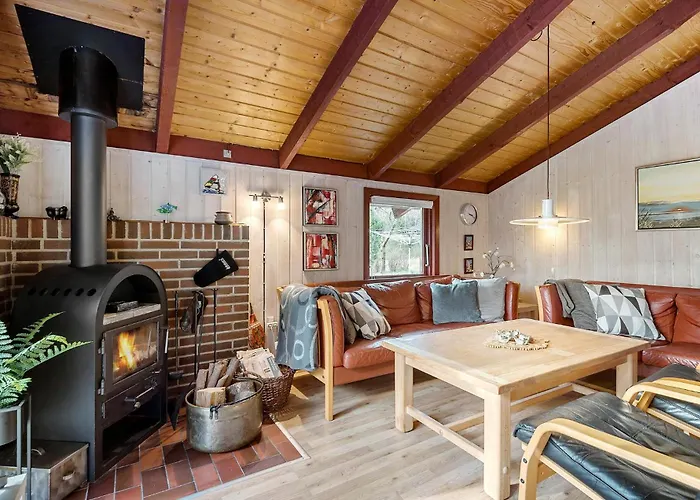 Three-bedroom In * Hemmet